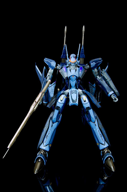 YF-29B_Rod_Battroid_01.jpg