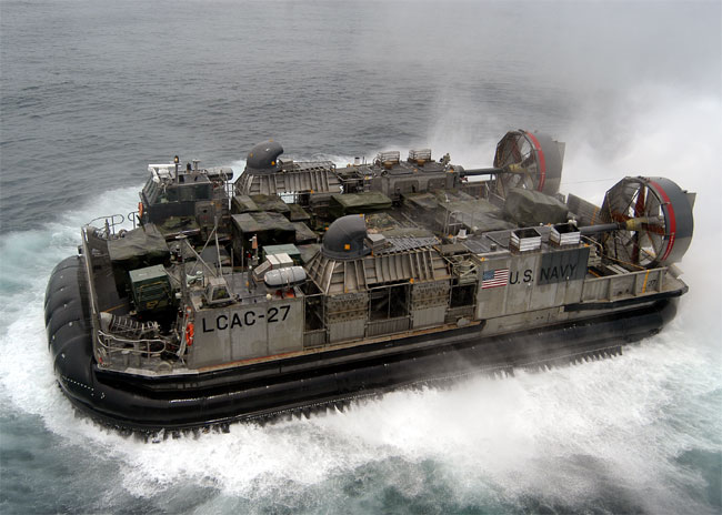 파일:external/upload.wikimedia.org/USN_hovercraft.jpg