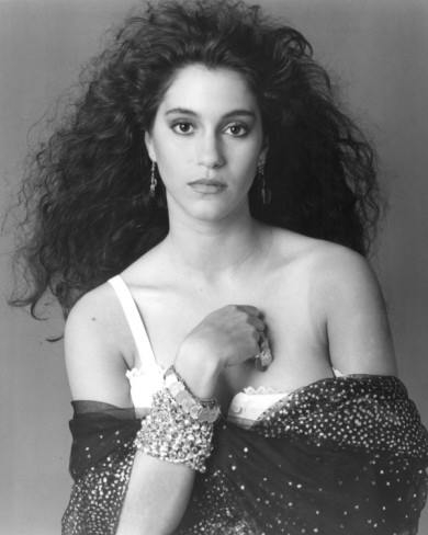 Jami Gertz Dp Profile Pictures