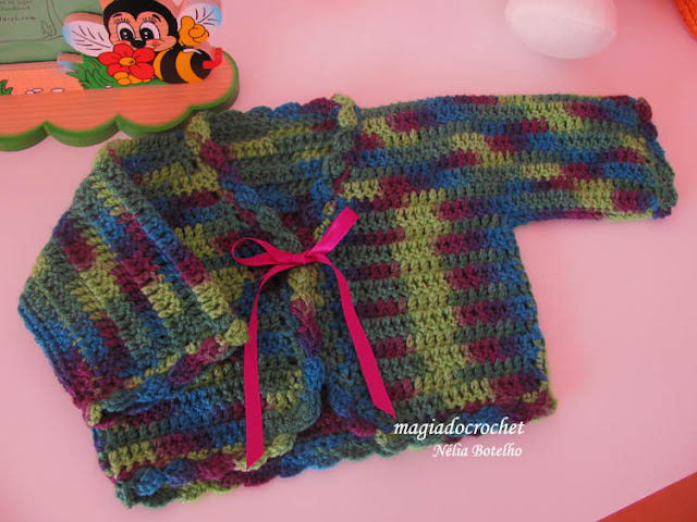  أناقة الكروشي خاصة للأطفال ج2 Casaco%2520beb%25C3%25A9%2520em%2520crochet