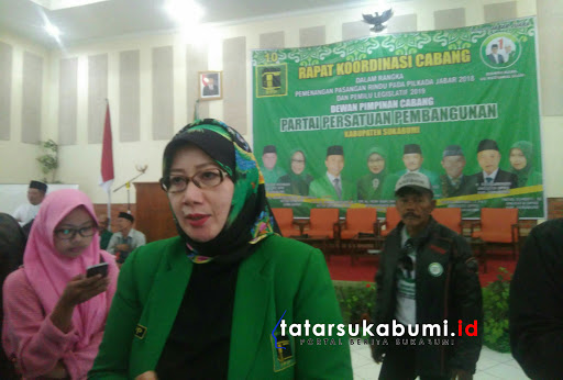 
Terkait Kenaikan Gaji ke-13 dan 14, Reni Marlinawati : Bukan Mendukung Atau Tidak Mendukung
