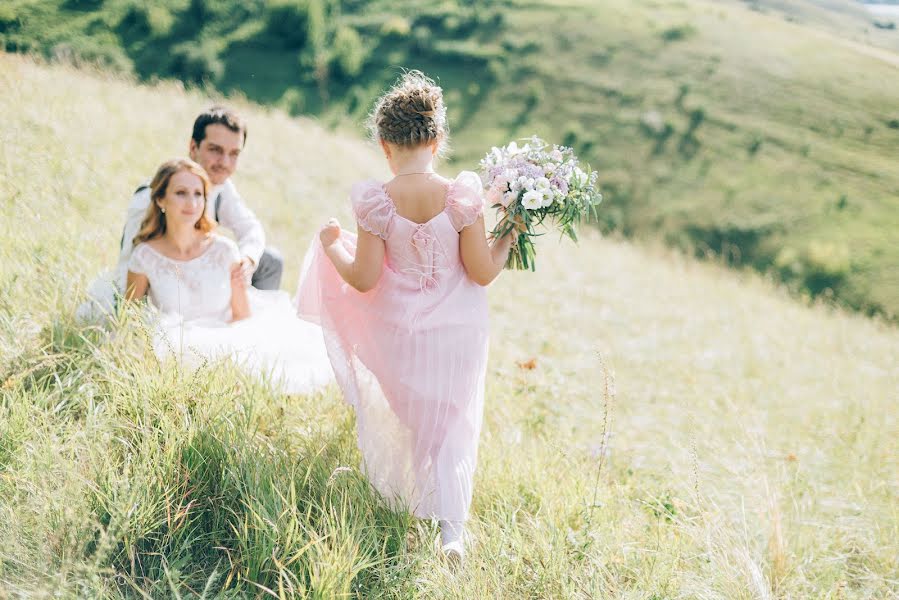 Fotógrafo de bodas Almira Aymaletdinova (almirror). Foto del 7 de septiembre 2017