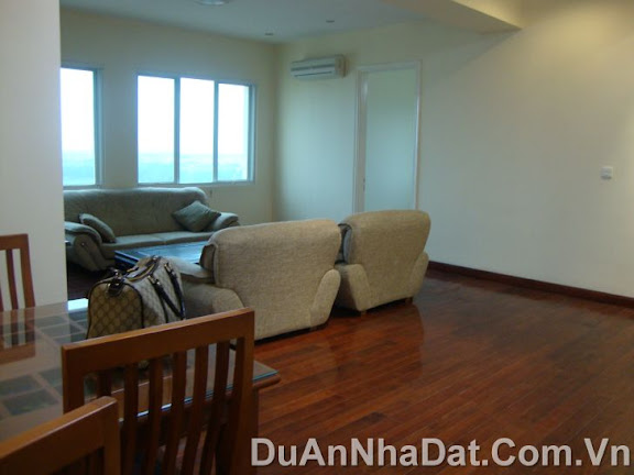 Bán chung cư Ciputra nhà G03 view Hồ Tây