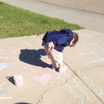 20150511 sidewalk chalk (2)