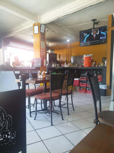 Los Muertos Brewing, Francisco Villa 524-B, Valentín Gómez Farías, 48320 Puerto Vallarta, Jal., México, Pub | JAL