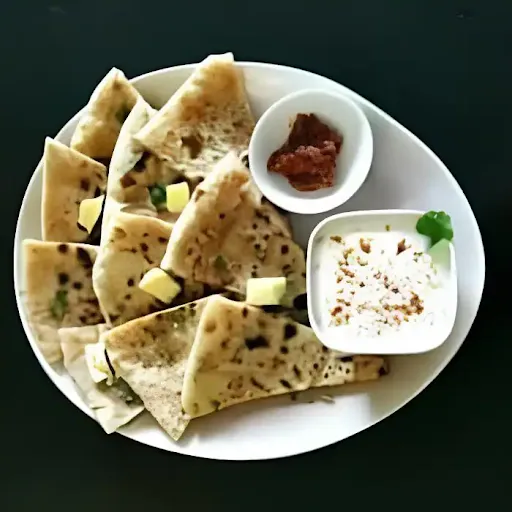 Aloo Paratha+Veg Sandwich+Curd