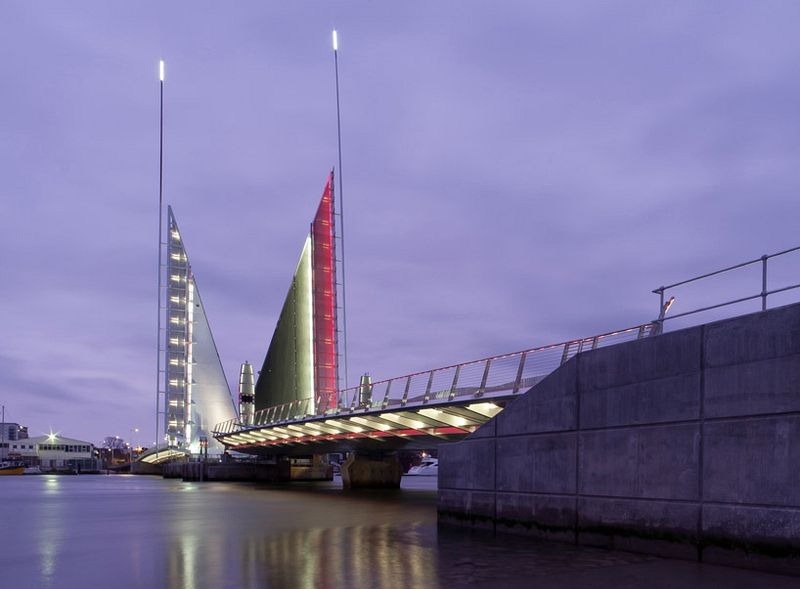 The Twin Sails Bridge in Dorset, England Twin-sails-bridge-8%25255B2%25255D