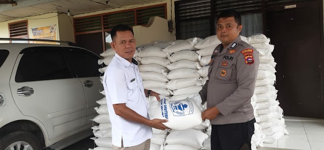 Pemkab Solok Distribusikan 3000 Karung Bantuan Beras Untuk Enam Kecamatan    