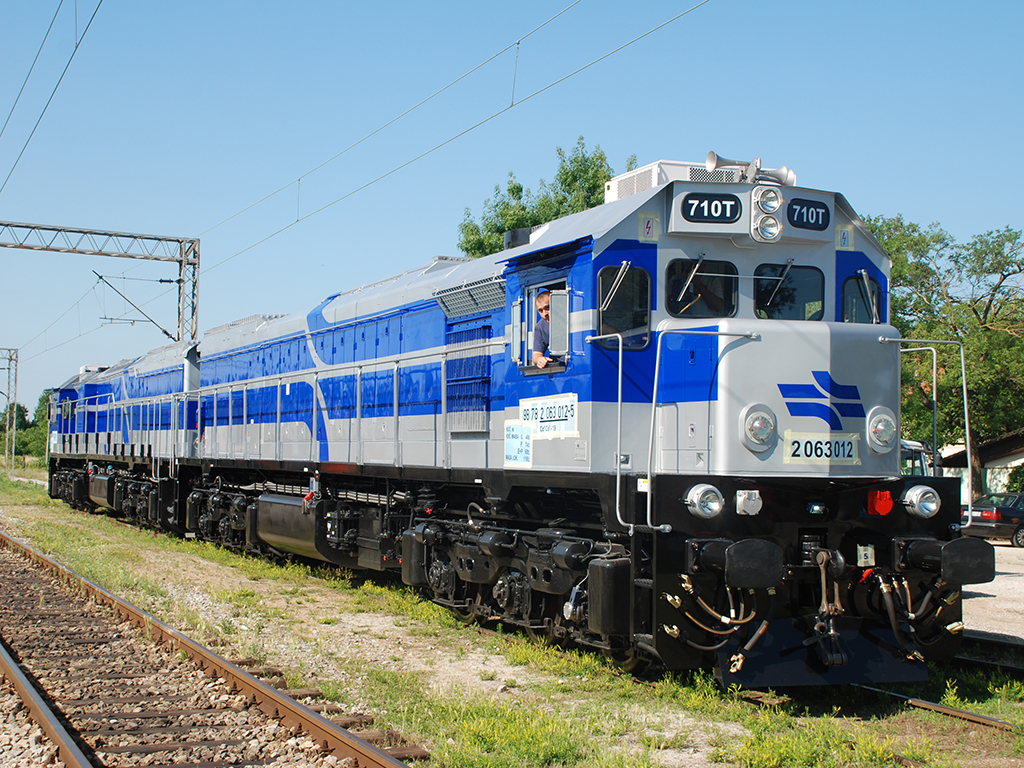 파일:external/www.railwaygazette.com/tn_il-isr-nre-gt26cw-zagreb-2-toma_bacic.jpg