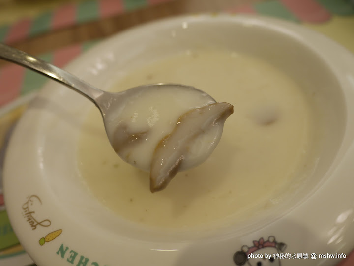 【食記】新北ㄇㄚˊ幾兔主題餐廳-麻吉兔廚房 Machico Kitchen@板橋大遠百&板橋車站 : 只推義大利麵, 份量多些會更好 區域 下午茶 午餐 捷運周邊 捷運美食MRT&BRT 新北市 旅行 晚餐 景點 板橋區 義式 飲食/食記/吃吃喝喝 麵食類 