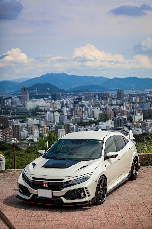 シビックタイプRのFK8・思い出の車・カーライフに関するカスタム事例の投稿画像1枚目