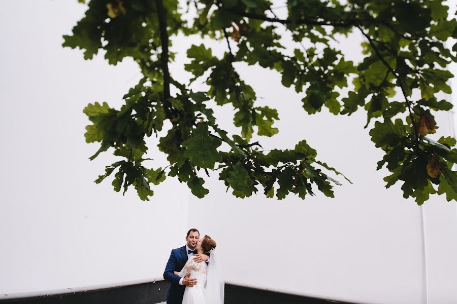 Fotógrafo de casamento Dmitriy Nakhodnov (nakhodnov). Foto de 11 de fevereiro 2017