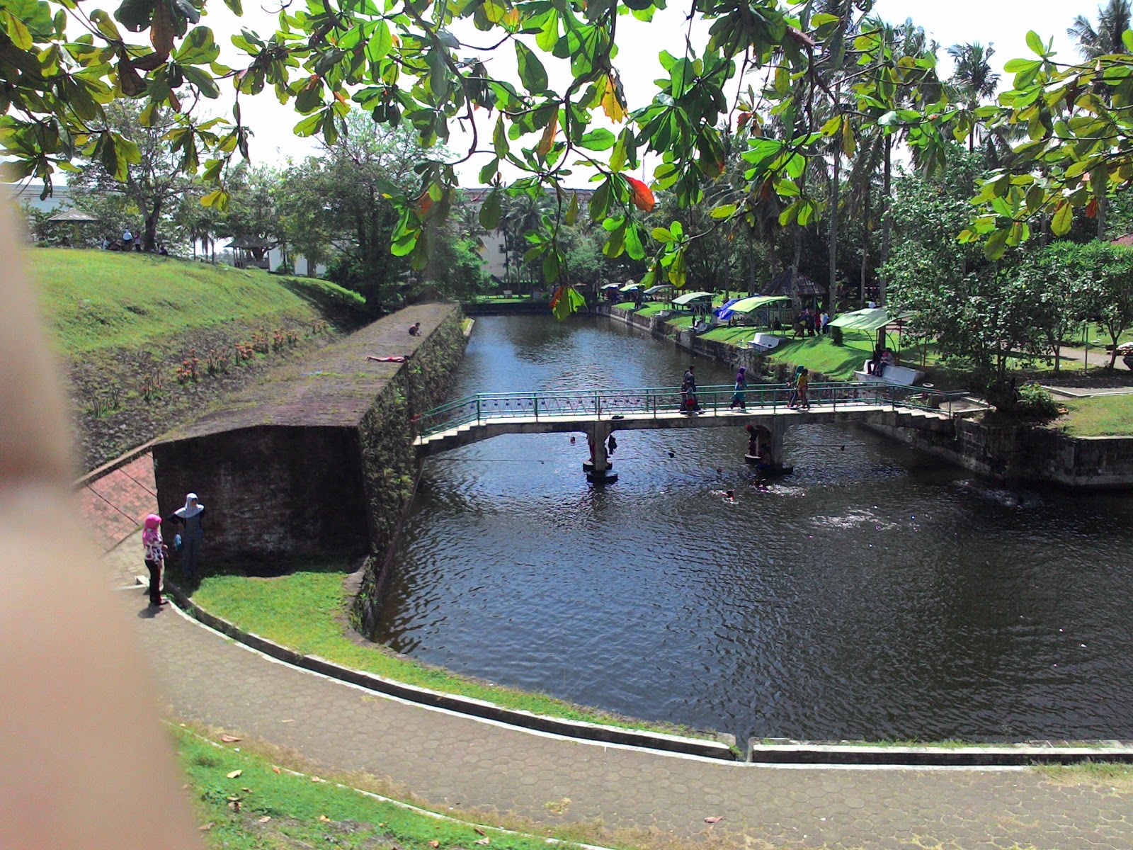 Wisata Benteng Pendem Cilacap dan Pantai Nusakambangan