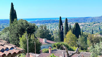 villa à Saint paul de Vence (06)