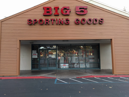 Sporting Goods Store «Big 5 Sporting Goods», reviews and photos, 1301 W Covell Blvd, Davis, CA 95616, USA