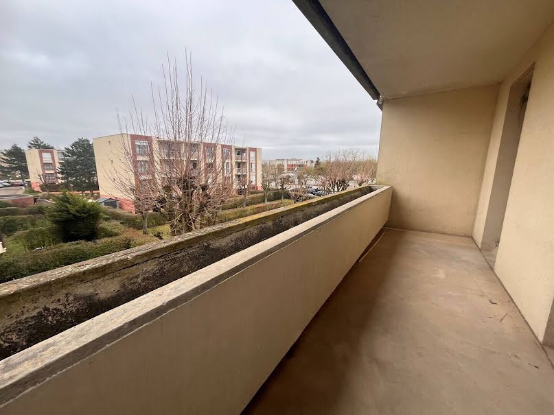 Location  appartement 3 pièces 74 m² à Montigny-le-Bretonneux (78180), 1 585 €