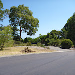 The Shores Way car Park entrance in Green Point Reserve (402439)