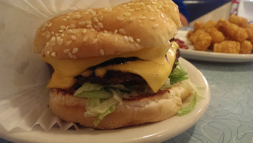 Cafe «Burger Hut», reviews and photos, 3345 Pacific Hwy, Hubbard, OR 97032, USA