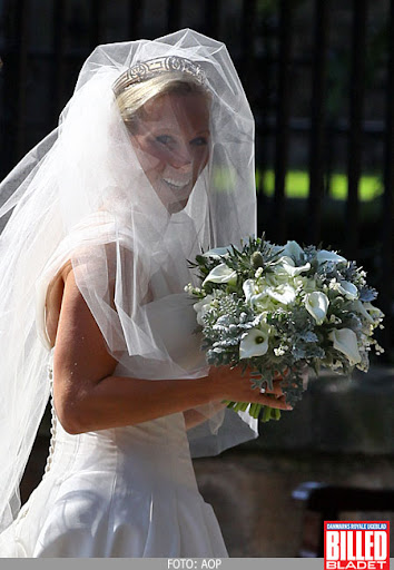 BODA DE ZARA PHILLIPS Y MIKE TINDALL 30/07/2011 - Página 5 120098187