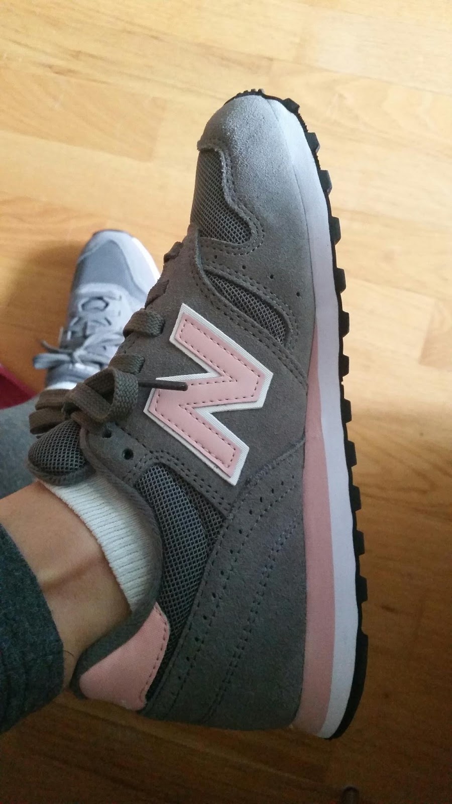 new balance mi373