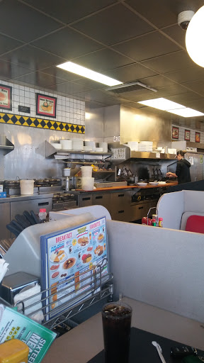 Breakfast Restaurant «Waffle House», reviews and photos, 250 S Indiana Ave, Sellersburg, IN 47172, USA