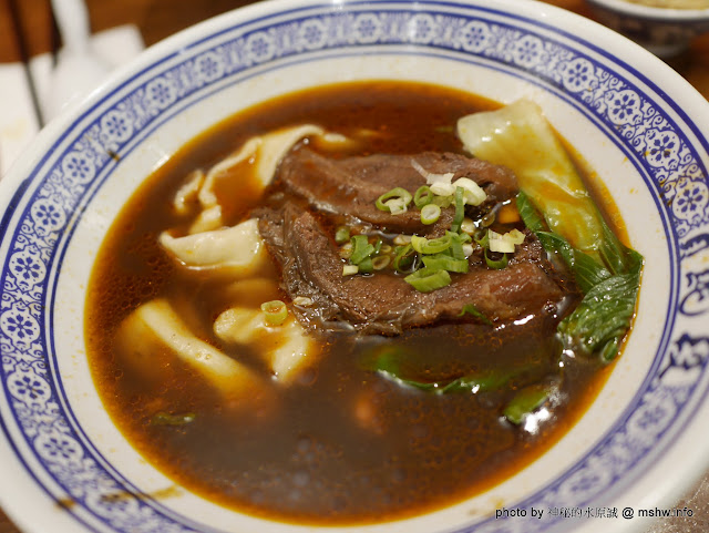 【食記】台中段純貞麻辣牛肉麵-廣三SOGO店@西區捷運BRT科博館 : 來自新竹的老字號美食,現在終於比較不用排隊了! 下午茶 中式 區域 午餐 台中市 台式 小吃 拉麵 捷運美食MRT&BRT 晚餐 滷味 牛肉麵 西區 飲食/食記/吃吃喝喝 麵食類 麻辣 