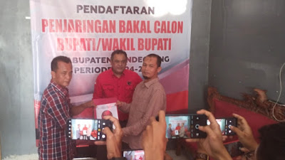 RD.Dewi Setiani Kadis Dindikpora Pandeglang Ambil Formulir Pendaftaran Bupati dan Wakil Bupati Pandeglang