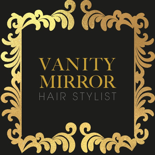 Vanity Mirror hair stylist parrucchiera magenta