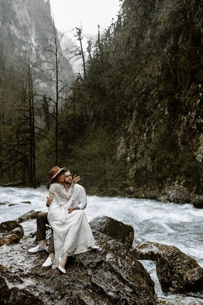 Fotógrafo de casamento Mariya Balchugova (balchugova). Foto de 5 de janeiro 2022