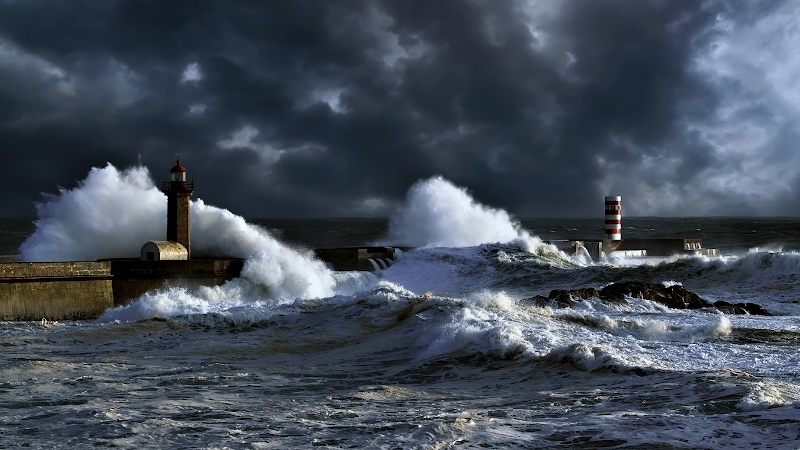 poe’s atlantic sea storm wallpaper, teevee and children, religion and bad behavior | inkbluesky