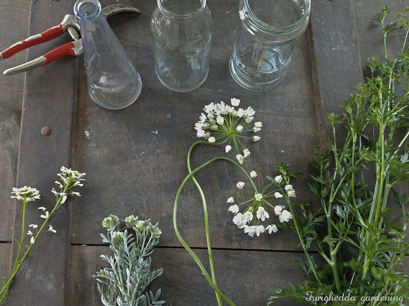 table flower