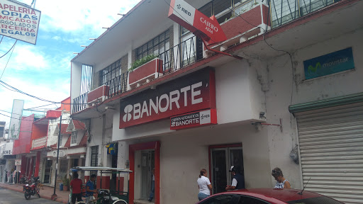 Cajero Automatico| Banorte, Calle Av Central Nte 22, Barrio del Carmen, 30170 Huixtla, Chis., México, Banco o cajero automático | CHIS