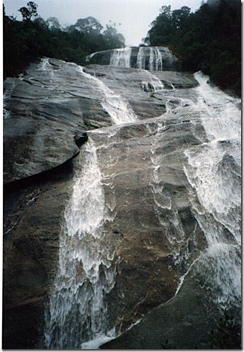 Cachoeira-do-Alcantilado-2