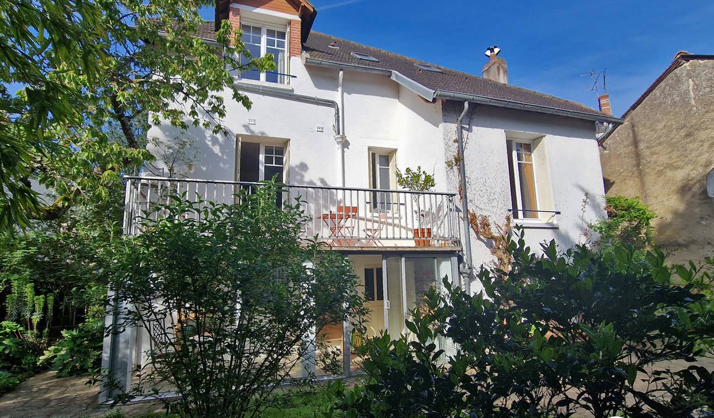 House with terrace Blois