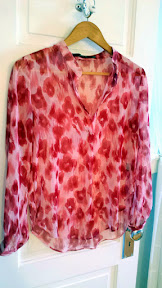 Courtesy a Stitch Fix box, the Ark N Co Siva Chiffon Rose Print Blouse is a chiffon blouse good to dress up or down