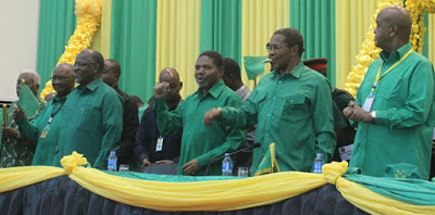 Kikwete amkabidhi Magufuli 'majipu' ndani ya CCM