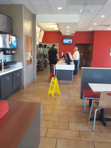 Fast Food Restaurant «KFC», reviews and photos, 4683 US-90, Pace, FL 32571, USA