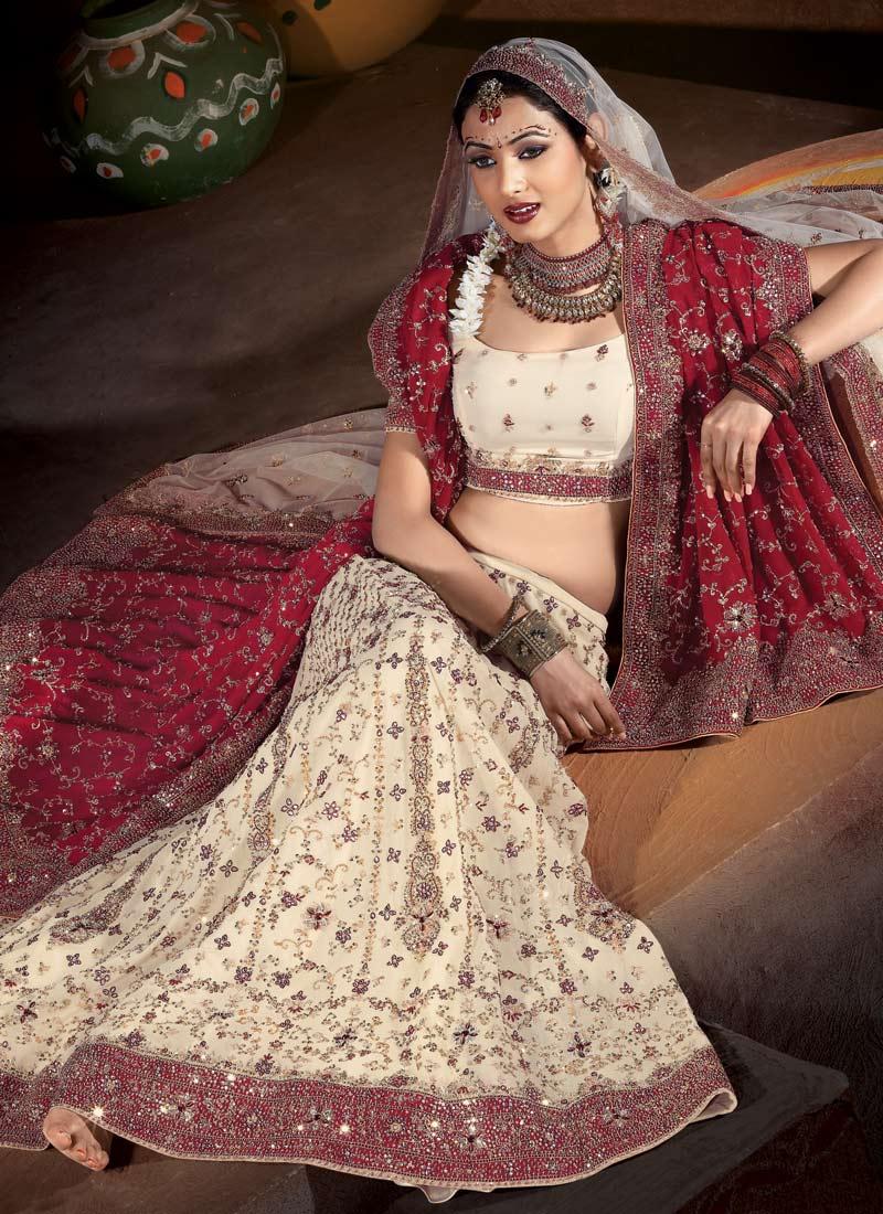 Bridal Lenghas: Bridal Lehenga