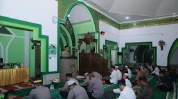 Kapolres Soppeng Kembali Temui Masyarakat di Masjid Darul Aman Melalui Safari Subuh