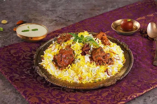 Spicy Murgh Makhani Biryani (Butter Chicken Dum Biryani)