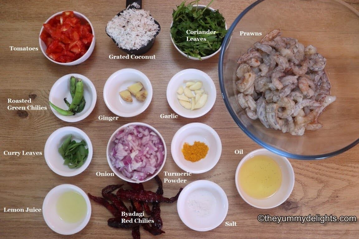 image of ingredients to make Maharashtrian prawns curry recipe (Kolambi rassa)