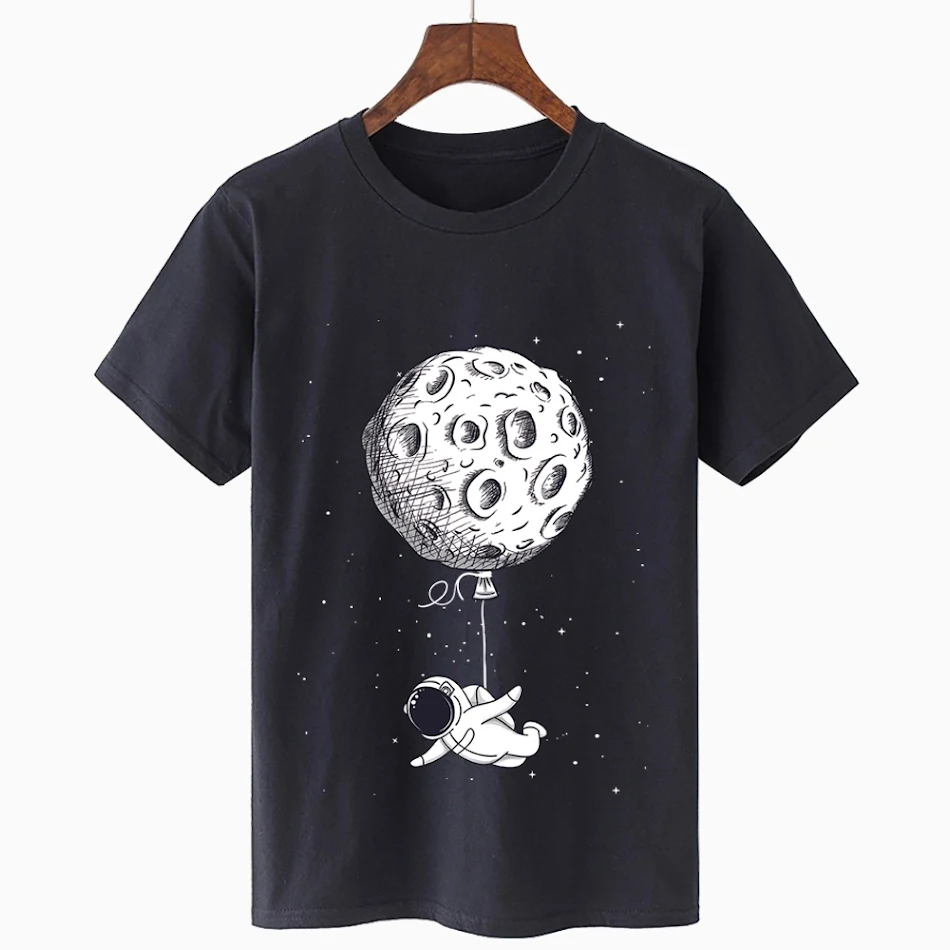 Oversized T-shirt met ronde hals, korte mouwen en sterrenprint. Losse pasvorm voor een casual en comfortabele look, perfect voor dagelijks gebruik.