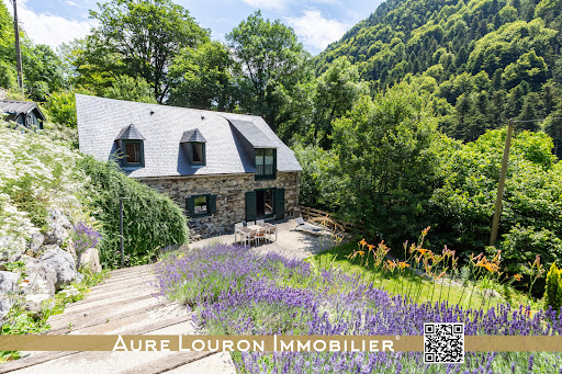 House with garden and terrace 3