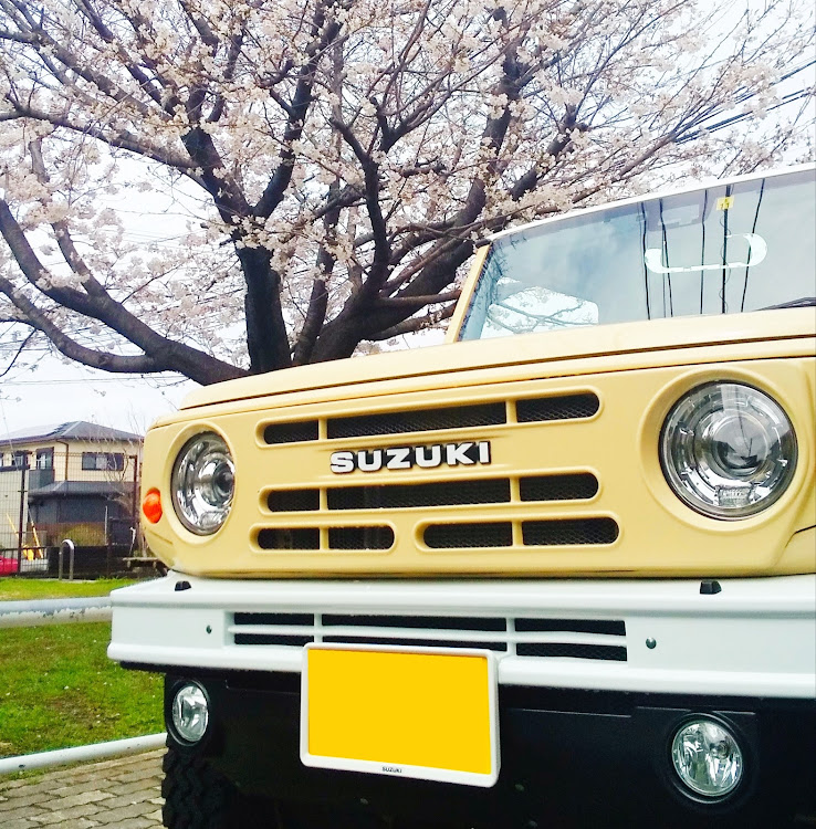 ジムニーの曇り空が残念・桜とコラボ・JB64W・MINIに関するカスタム事例の投稿画像3枚目