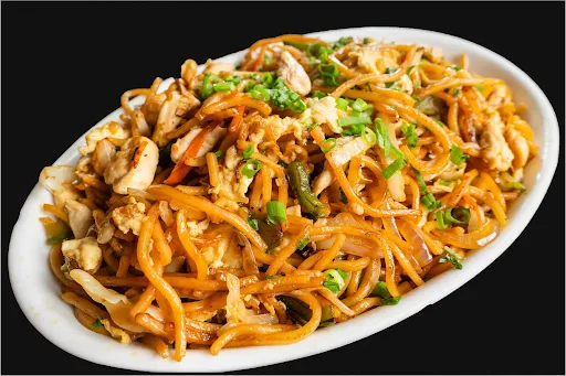 Stir Fried Chicken Hakka Noodles