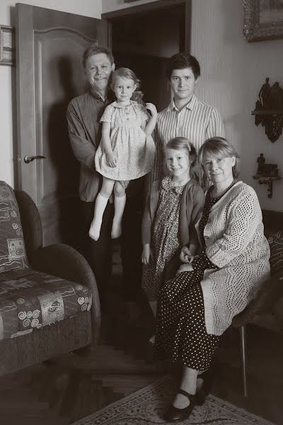 Wedding photographer Olya Pyatunina (pyatunina). Photo of 12 October 2023