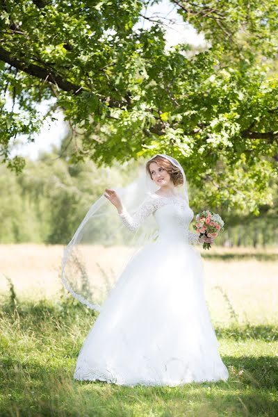 Wedding photographer Yuliya Satosova (julietta). Photo of 12 July 2016