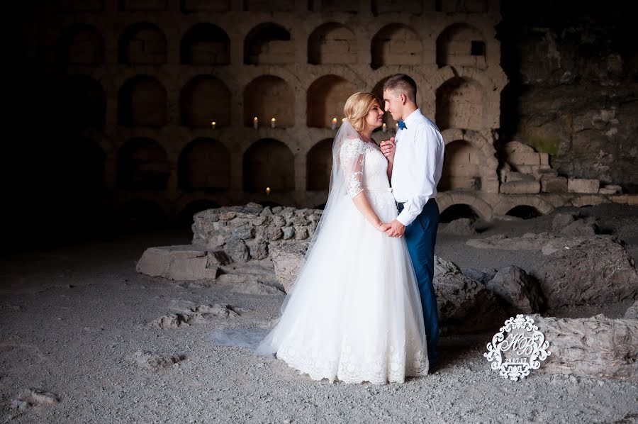 शादी का फोटोग्राफर Sveta Sukhoverkhova (svetasu)। अगस्त 29 2017 का फोटो