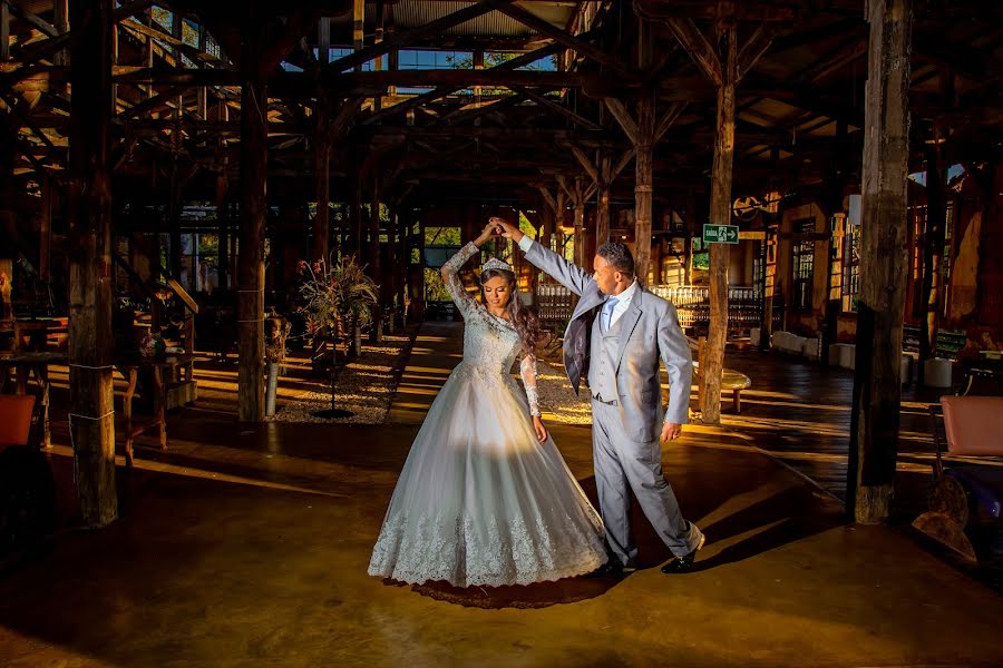 Wedding photographer Quin Drummond (drummond). Photo of 10 May 2019