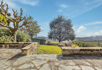 Maison avec jardin et terrasse 1